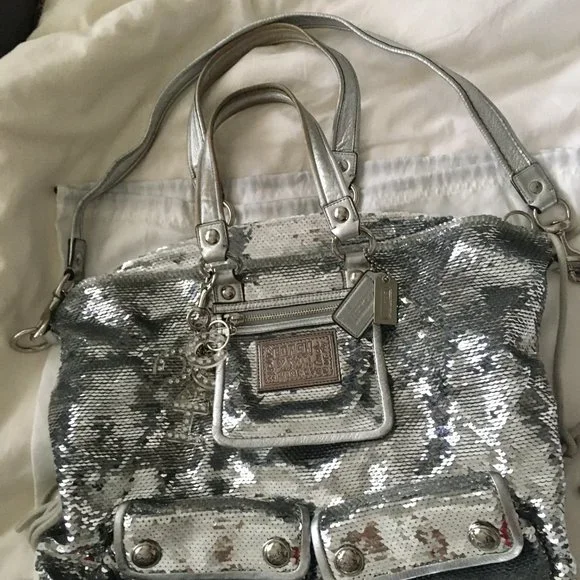 LIMITED EDITION Coach Poppy Sequin Bright Silver Disco Ball Bag XL size - Picture 2 of 12